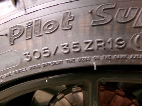 Used 2020 Ford Mustang Shelby GT350 w/ Technology Package image 17