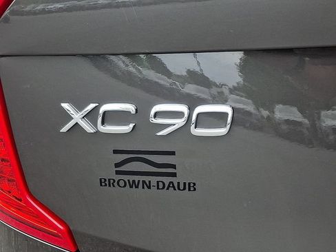 Used 2023 Volvo XC90 B6 Ultimate AWD/4WD image 32