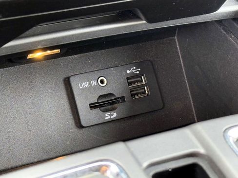 Used 2015 Ford F150 XLT w/ Equipment Group 302A Luxury image 28