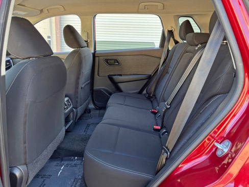 Used 2023 Nissan Rogue S FWD image 33