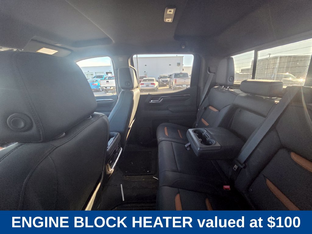 Used 2024 GMC Sierra 1500 AT4 w/ Technology Package AWD/4WD image 6