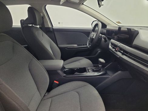 Used 2025 Kia K4 FWD image 21