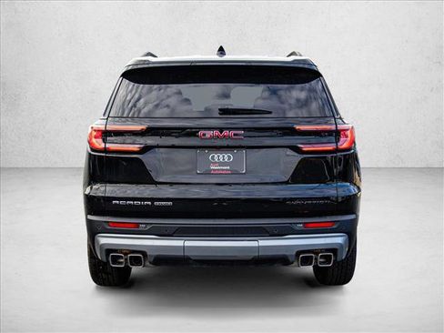 Used 2025 GMC Acadia Elevation image 6