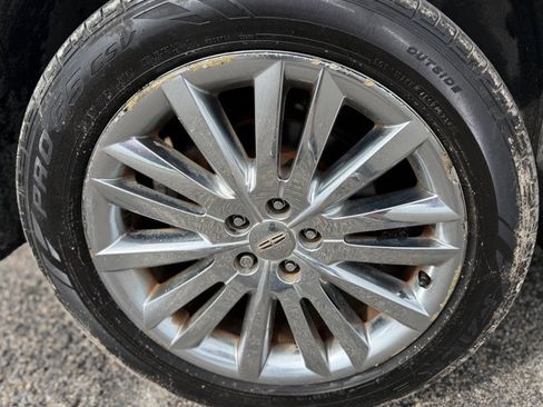 Used 2011 Lincoln MKX 2WD w/ 102A Rapid Spec Order Code image 22