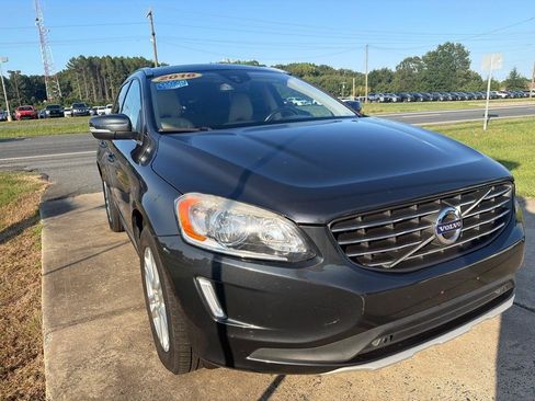 Used 2016 Volvo XC60 T5 Premier w/ Protection Package FWD image 2