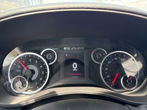 Used 2025 RAM 2500 Big Horn AWD/4WD image 16