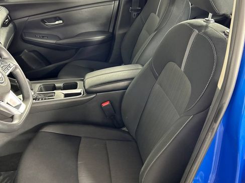 Used 2025 Nissan Sentra SV FWD image 12