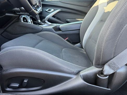 Used 2021 Chevrolet Camaro LT RWD image 9