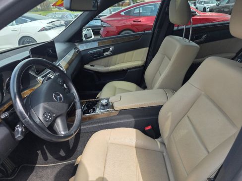 Used 2010 Mercedes-Benz E 350 Luxury image 14