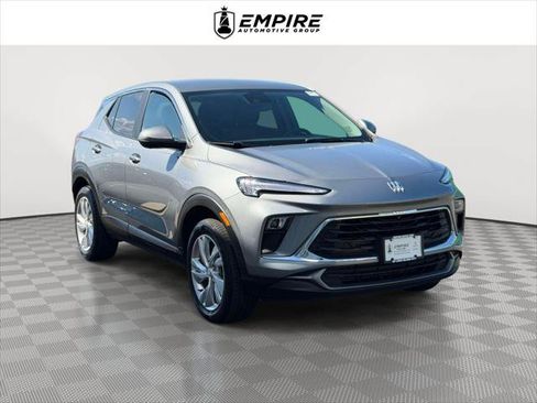 Used 2024 Buick Encore GX Preferred w/ Advanced Technology Package AWD/4WD image 1