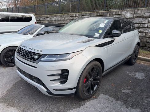 Used 2023 Land Rover Range Rover Evoque R-Dynamic SE image 3