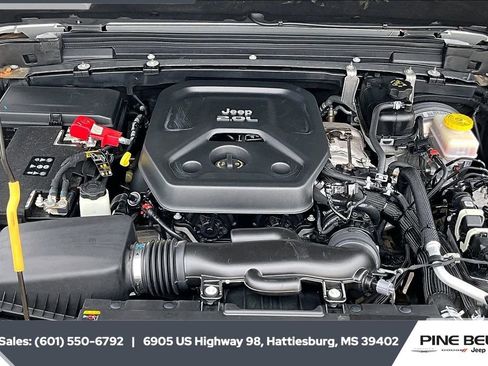 Used 2021 Jeep Wrangler Sport S image 8