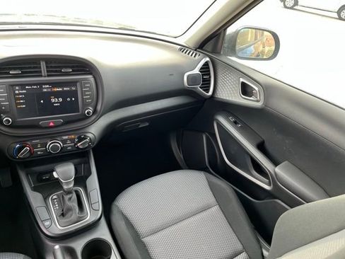 Used 2024 Kia Soul LX w/ Option Group 015 image 13