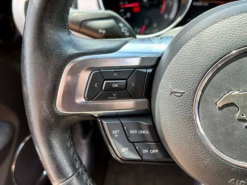 Used 2017 Ford Mustang GT Premium w/ Black Accent Package RWD image 31