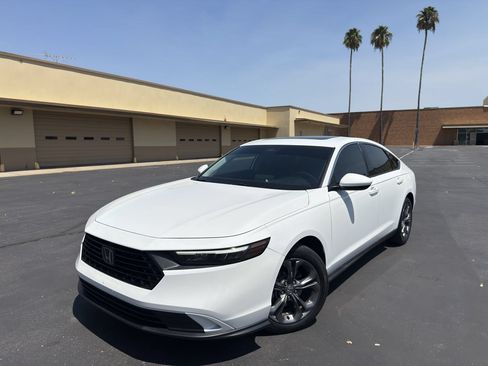 Used 2023 Honda Accord EX image 3