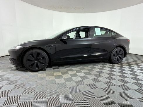 Used 2024 Tesla Model 3 image 17