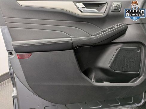 Certified 2022 Ford Escape SEL w/ Technology Package image 8