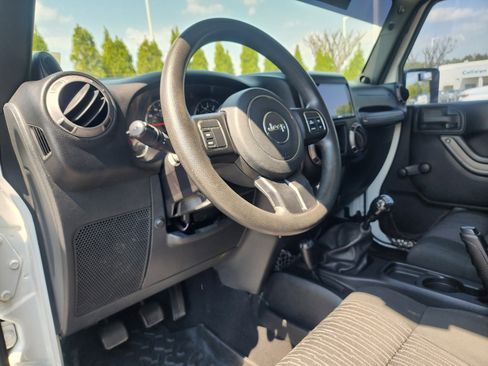 Used 2012 Jeep Wrangler Sport AWD/4WD image 19