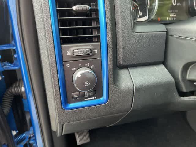 Used 2018 RAM 1500 Sport w/ Hydro Blue Sport Package AWD/4WD image 33