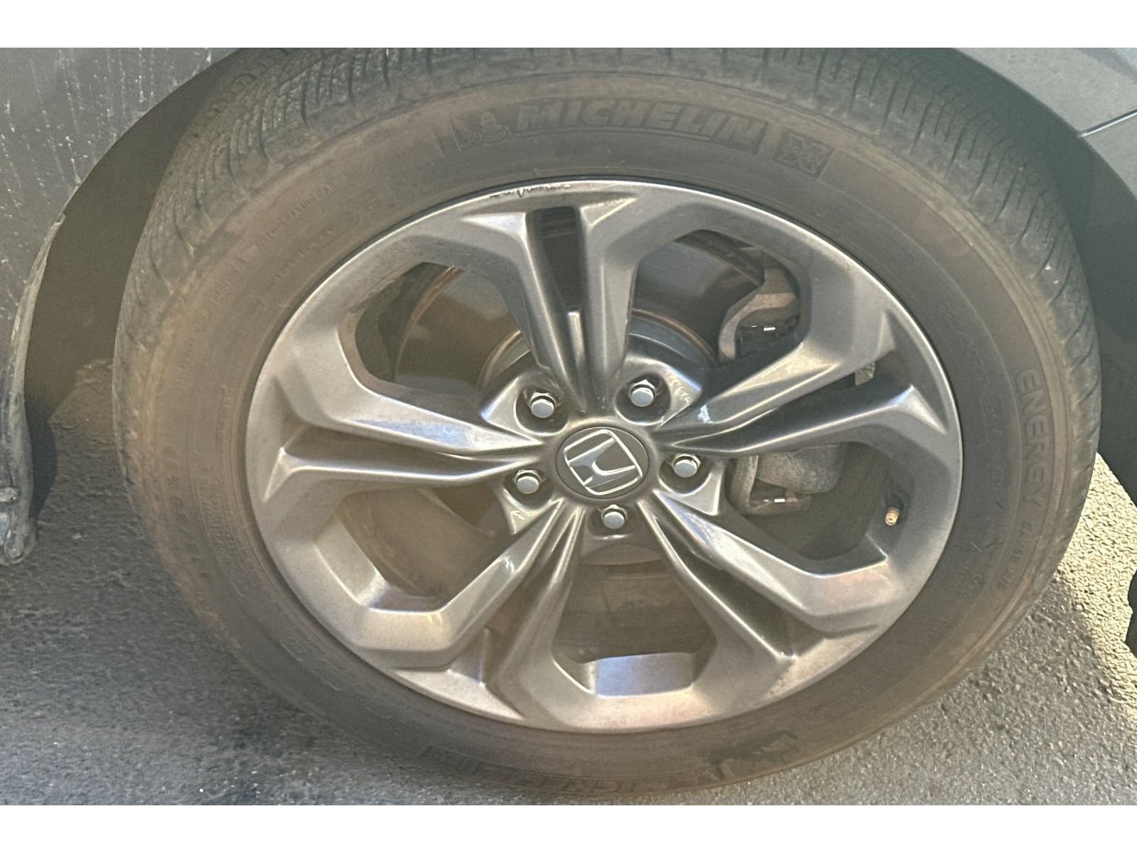 Used 2023 Honda Accord EX image 4