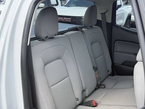 Used 2018 Chevrolet Colorado W/T w/ WT Convenience Package RWD image 31
