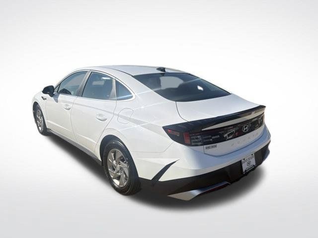 Used 2025 Hyundai Sonata SE FWD image 5