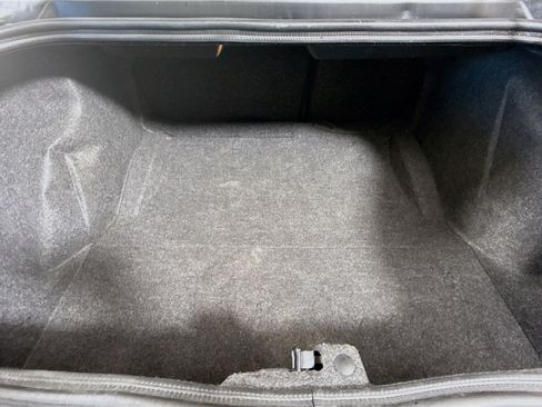 Used 2023 Dodge Challenger R/T image 33