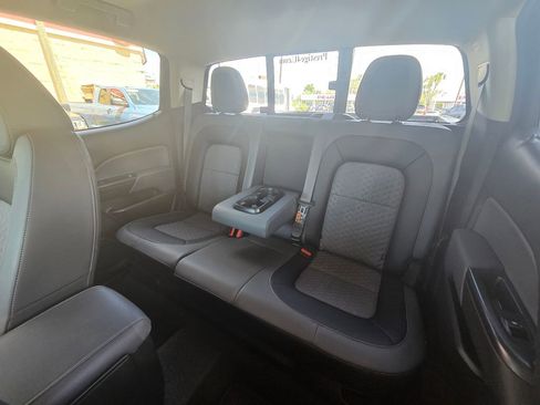 Used 2022 Chevrolet Colorado Z71 RWD image 46