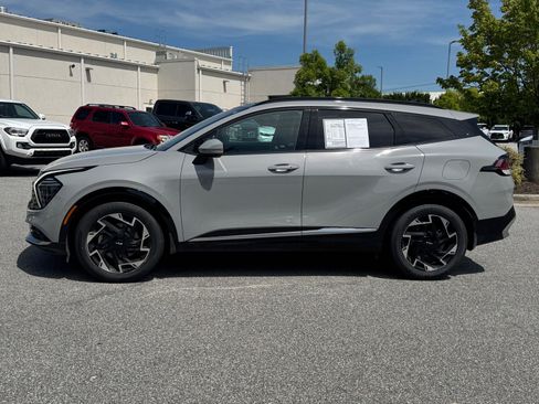 Used 2023 Kia Sportage SX FWD image 2