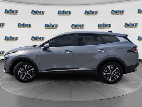 Used 2024 Kia Sportage EX FWD image 12