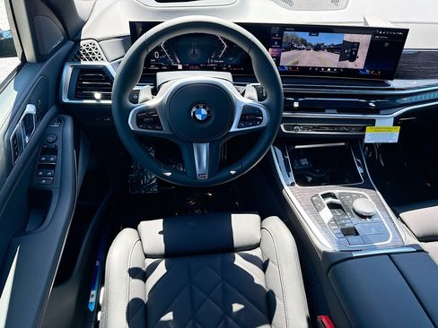 New 2026 BMW X5 xDrive40i w/ M Sport Package AWD/4WD image 17
