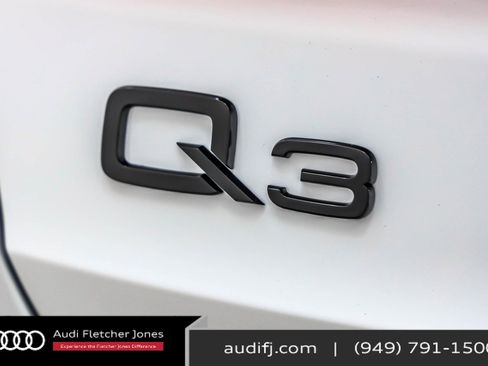 New 2025 Audi Q3 2.0T Premium image 9