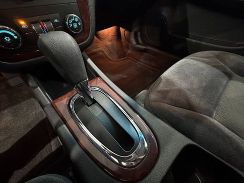 Used 2009 Chevrolet Impala LT image 18