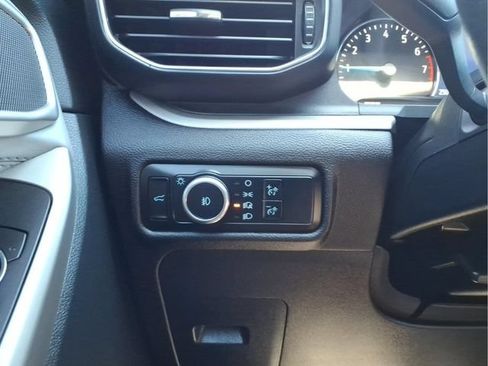 Certified 2023 Ford Explorer XLT w/ Equipment Group 202A AWD/4WD image 16