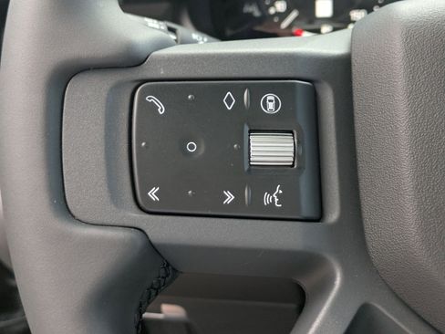 New 2026 Land Rover Defender 110 X-Dynamic SE AWD/4WD image 17