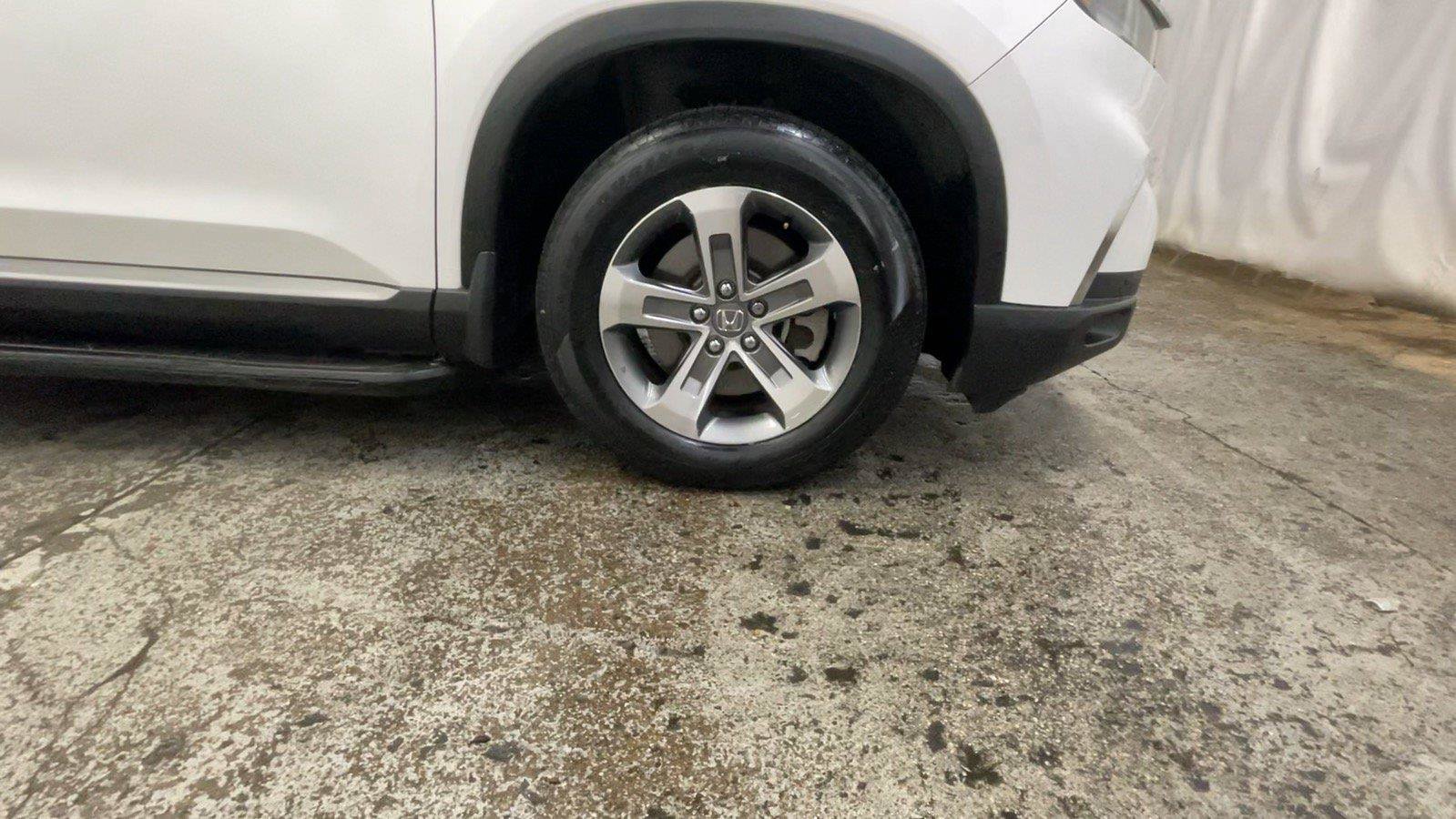 Certified 2024 Honda Pilot EX-L image 16