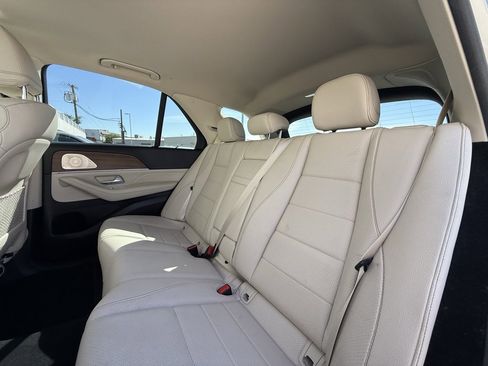 Used 2022 Mercedes-Benz GLE 350 image 8