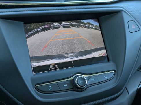 Used 2023 Chevrolet TrailBlazer LS image 20