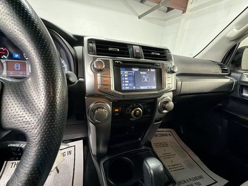Used 2016 Toyota 4Runner SR5 RWD image 16