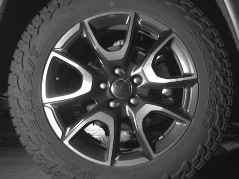 Used 2025 Jeep Compass Trailhawk AWD/4WD image 15