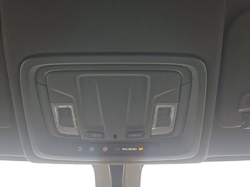 Used 2022 Chevrolet Silverado 2500 LT w/ Convenience Package image 24