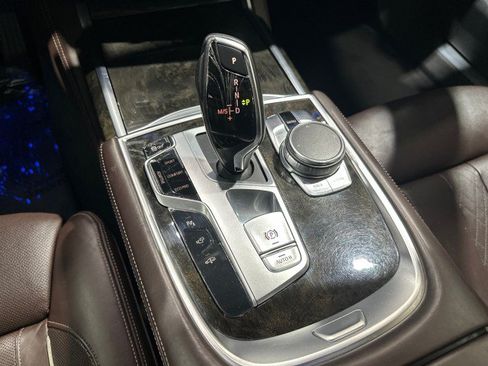 Used 2016 BMW 740i RWD image 44