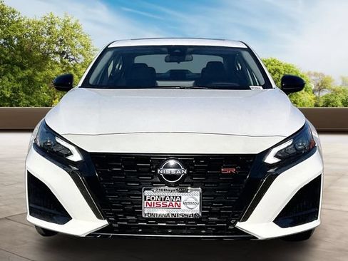 Certified 2023 Nissan Altima 2.5 SR w/ SR Premium Package AWD/4WD image 2