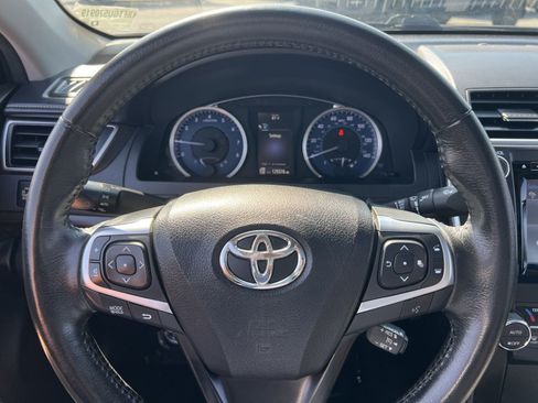 Used 2016 Toyota Camry XLE FWD image 14