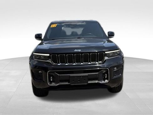 Used 2023 Jeep Grand Cherokee Overland AWD/4WD image 8