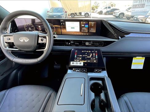New 2026 INFINITI QX80 Autograph w/ Premium Cargo Package image 5
