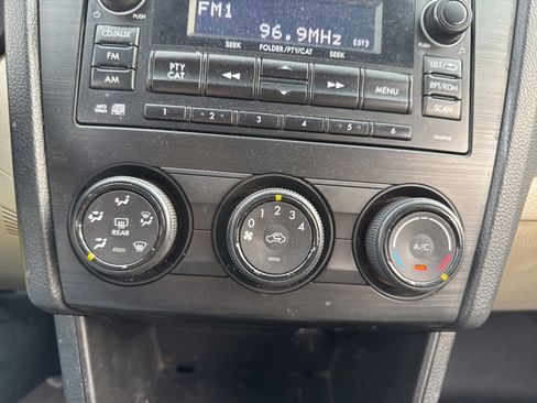 Used 2014 Subaru Crosstrek 2.0i Premium image 18