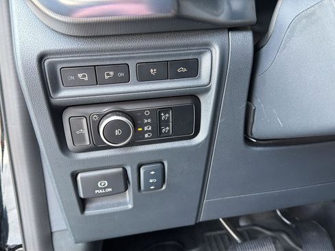 Used 2024 Ford F150 Platinum w/ Equipment Group 702A High AWD/4WD image 20