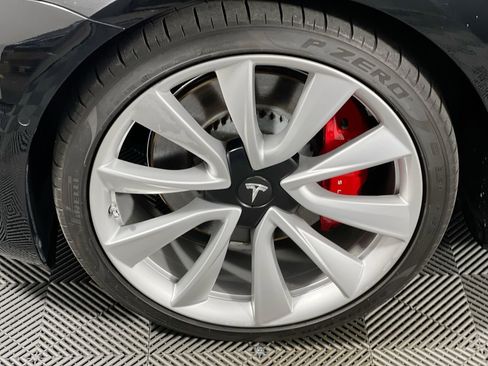 Used 2018 Tesla Model 3 Long Range image 11