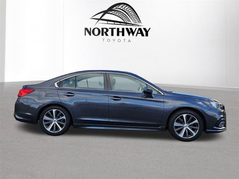 Used 2018 Subaru Legacy 2.5i Limited image 3